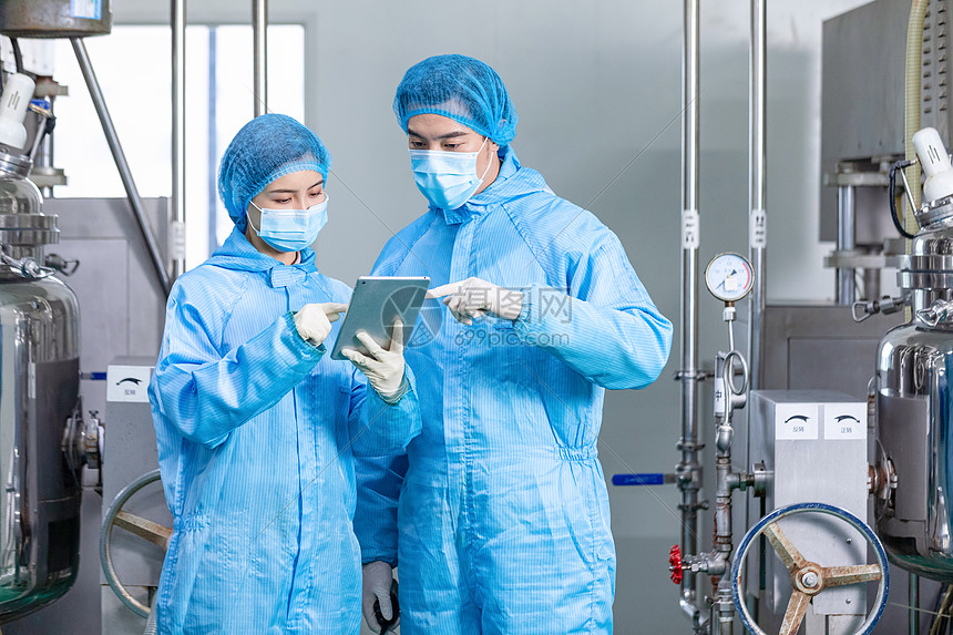 化工廠工人身穿無菌服工作高清圖片下載-正版圖片501648056-攝圖網(wǎng)計(jì)算機(jī)軟件的技術(shù)開發(fā)